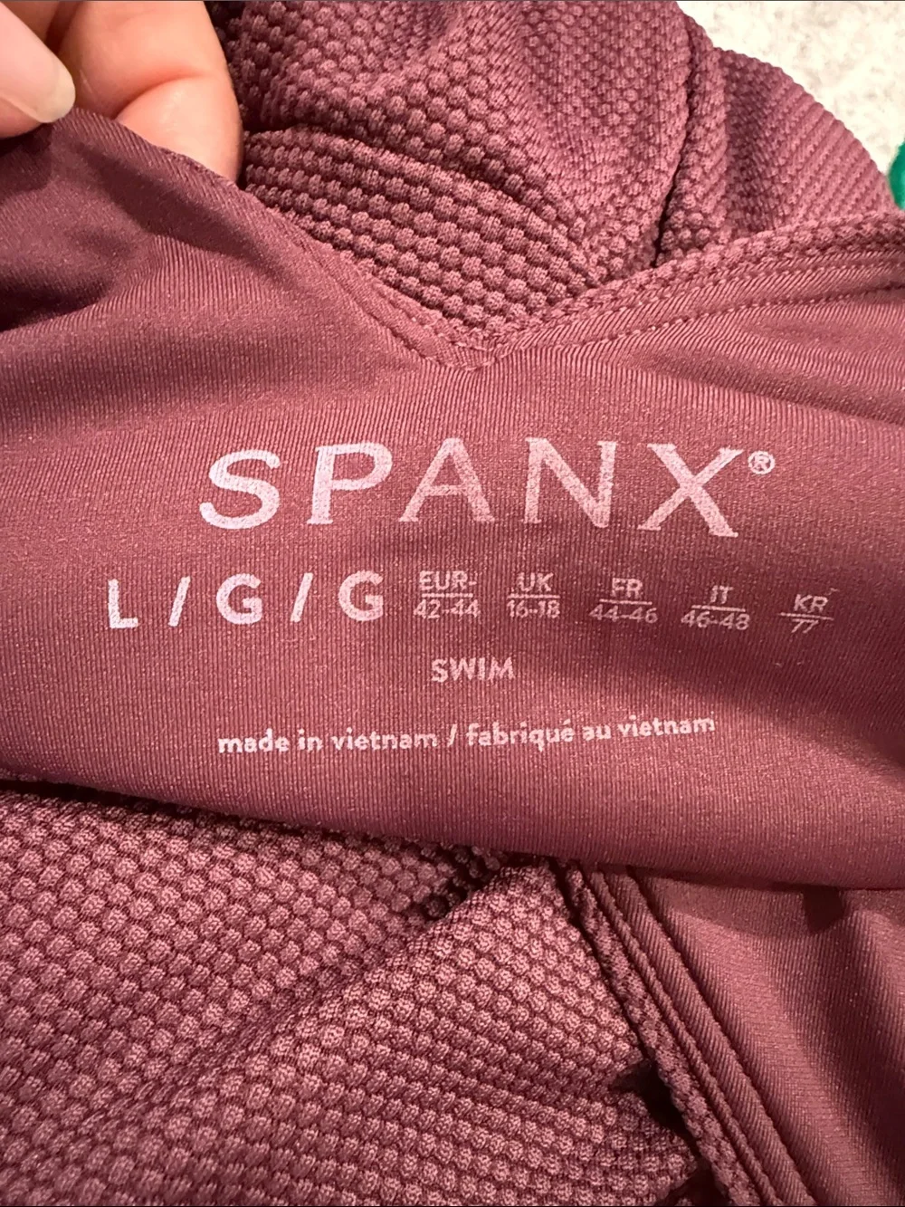 SPANX Pique’ Size L Textured V-Neck Mini Swim Bathing Suit Dress in Burgundy
